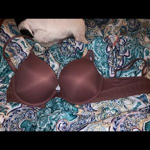Victoria’s Secret Pink bra